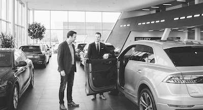 Mystery Shopper evaluando el Proceso de Venta y Atención en un Concesionario Automotriz